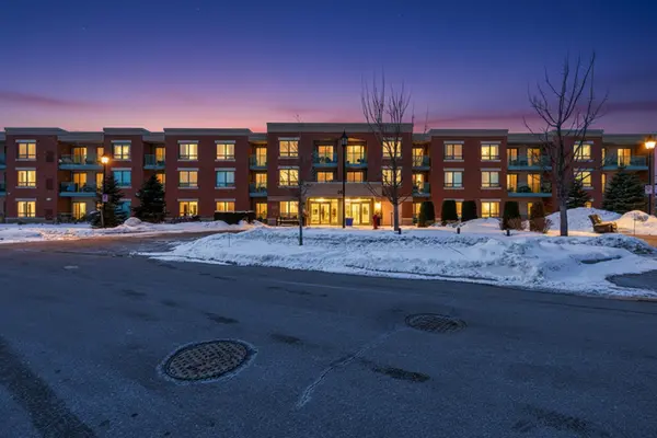 50 Via Rosedale WAY #315, Brampton, ON L6R 3Z7