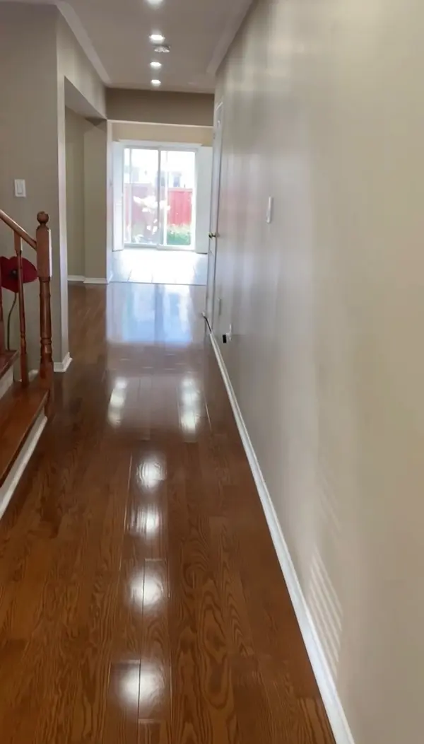 25 Taverner CRES, Ajax, ON L1T 5A3