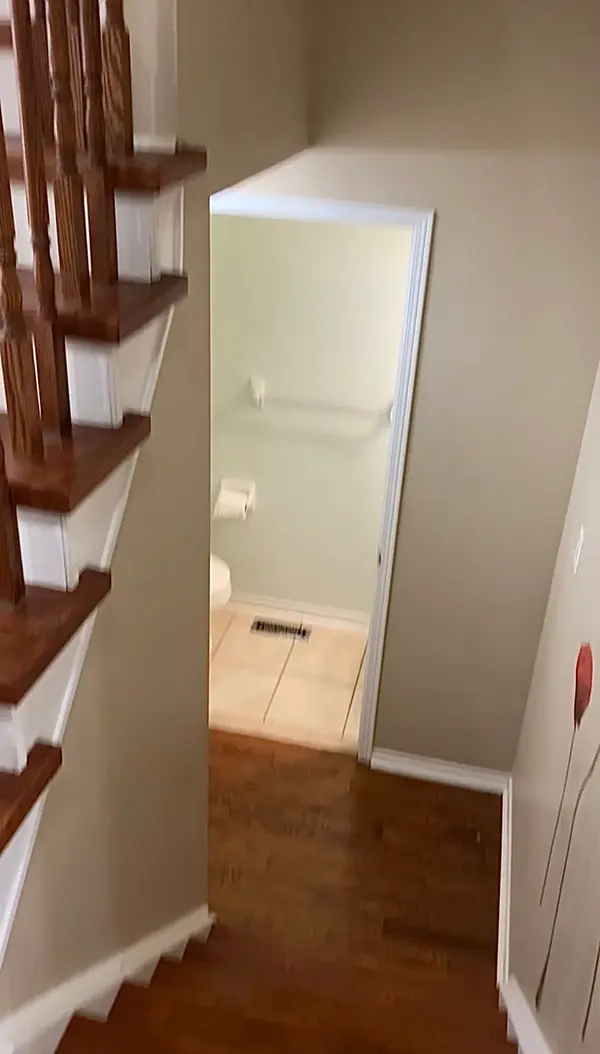 25 Taverner CRES, Ajax, ON L1T 5A3