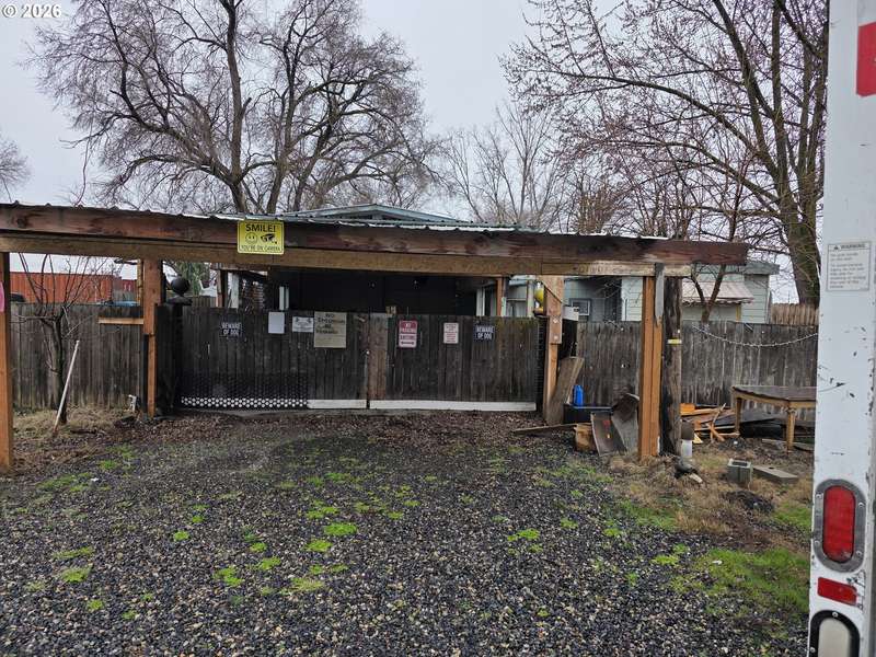 81876 HIGHWAY 395, Hermiston, OR 97838