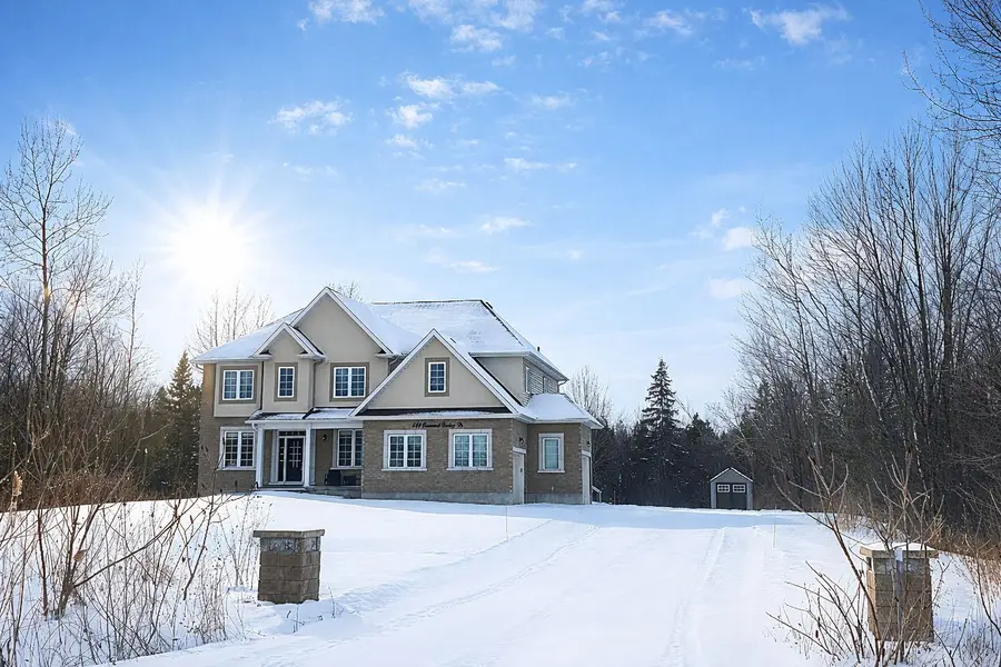 549 Osmond Daley DR, Carp - Huntley Ward, ON K0A 1L0