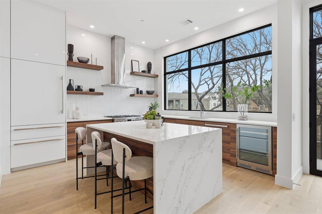 610 N Oak Cliff Boulevard #302, Dallas, TX 75208