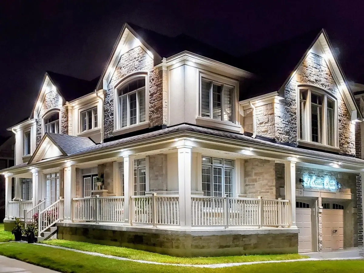 21 Souter DR, Whitby, ON L1P 0J6