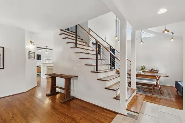 Dallas, TX 75218,9427 Hobart Street