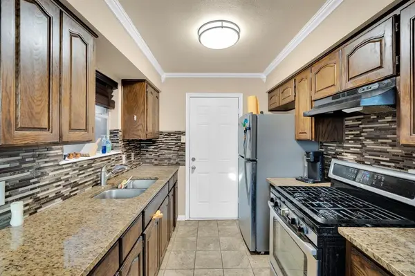 4916 Eastover Avenue, Fort Worth, TX 76119