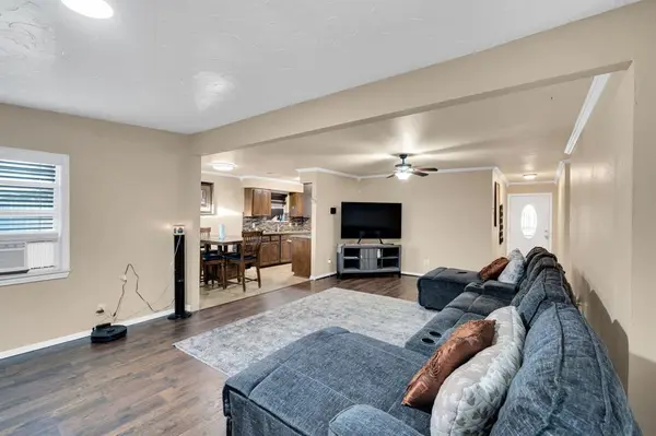 4916 Eastover Avenue, Fort Worth, TX 76119