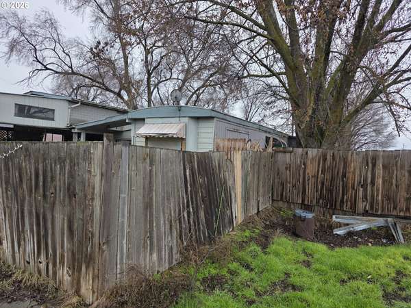 81876 HIGHWAY 395, Hermiston, OR 97838