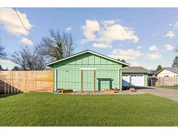 Salem, OR 97303,395 STARK ST N