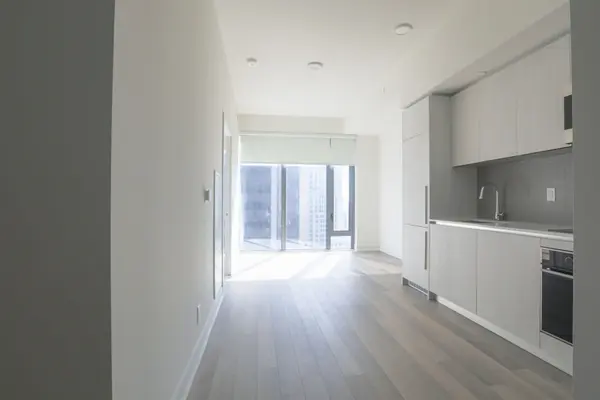 8 Cumberland ST #3804, Toronto C02, ON M4W 0B6