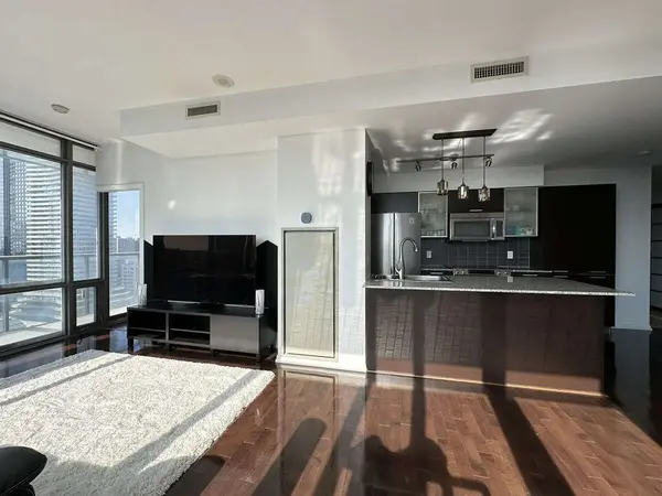 37 Grosvenor ST #2203, Toronto C01, ON M4Y 3G5