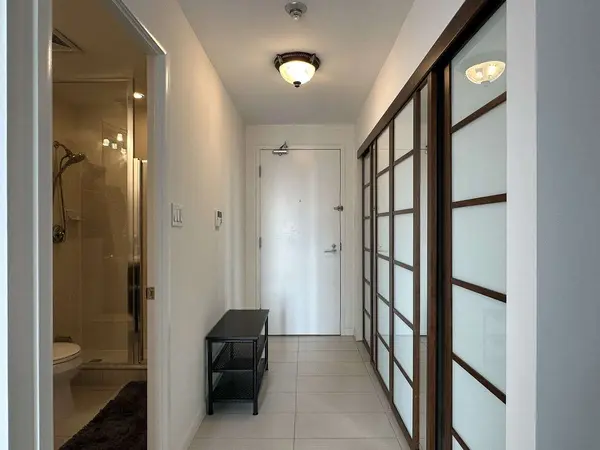 37 Grosvenor ST #2203, Toronto C01, ON M4Y 3G5