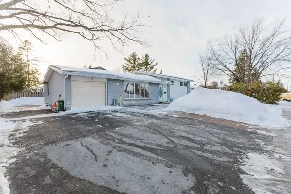 1197 Deer Park RD, Cityview - Parkwoods Hills - Rideau Shore, ON K2E 6H5