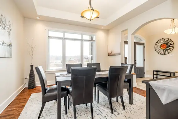 270 West Lake CIR, Carp - Huntley Ward, ON K0A 1L0