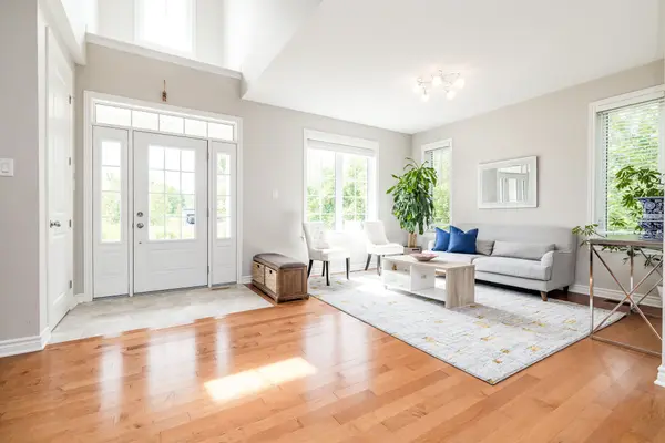 549 Osmond Daley DR, Carp - Huntley Ward, ON K0A 1L0