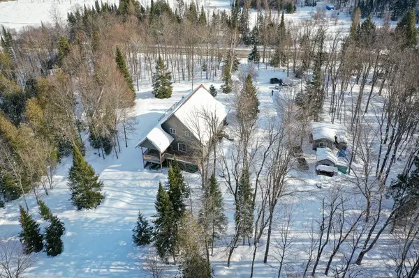 2411 Hwy. 118 E. HWY, Bracebridge, ON P1L 1X1