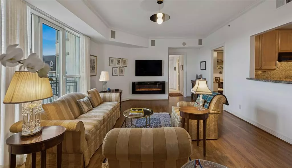 3401 Lee Parkway #2106, Dallas, TX 75219