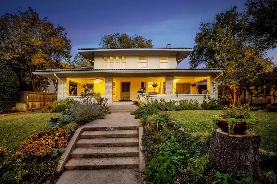 2417 5th Avenue, Fort Worth, TX 76110