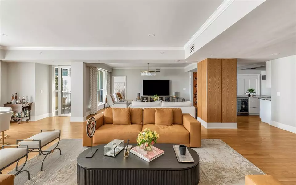 3401 Lee Parkway #404, Dallas, TX 75219