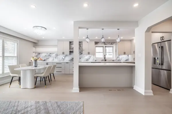 192 Combe AVE, Toronto C06, ON M3H 4K5