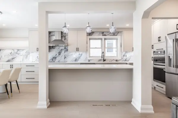 192 Combe AVE, Toronto C06, ON M3H 4K5