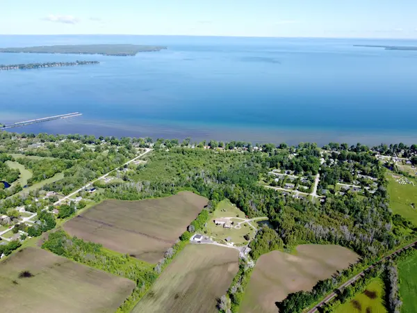 30705 Highway -48 RD, Georgina, ON L0E 1N0