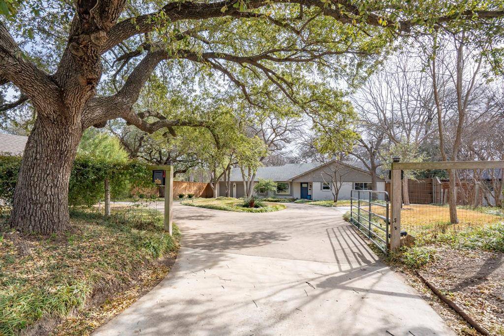 9576 Ash Creek Drive, Dallas, TX 75228