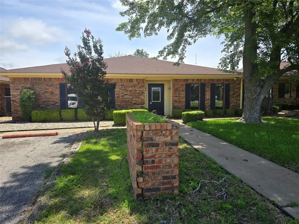 205 River North Boulevard #B, Stephenville, TX 76401