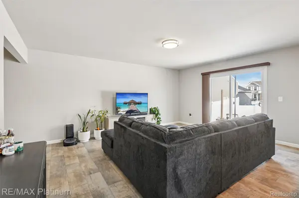 2840 Sycamore River DR, Handy Township, MI 48836