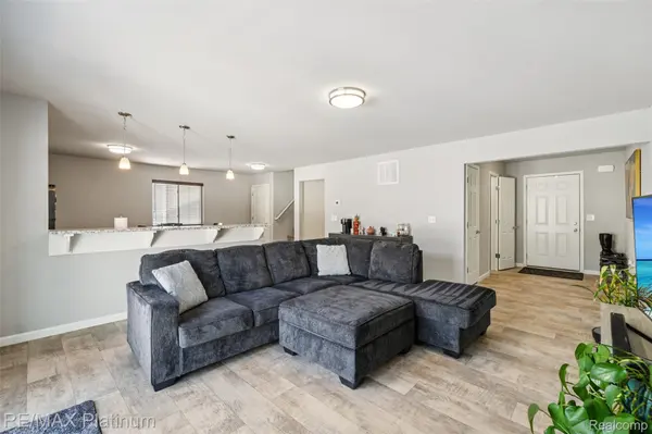 2840 Sycamore River DR, Handy Township, MI 48836