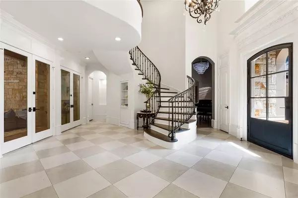 Frisco, TX 75034,6301 Shady Oaks Drive