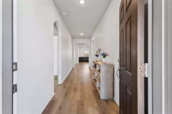 Waxahachie, TX 75165,1548 Woodlake Drive