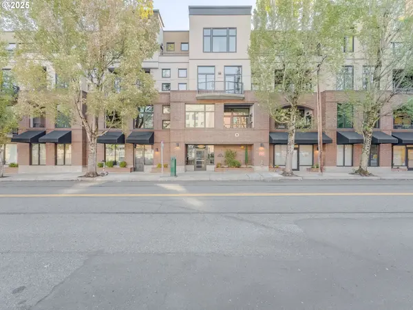 Portland, OR 97209,618 NW 12TH AVE #306