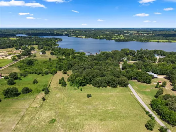 2440 County Road 1570, Alba, TX 75410