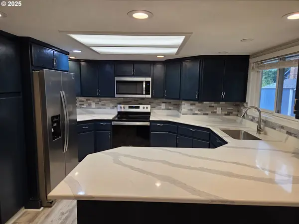 3512 SE HARLOW CT, Troutdale, OR 97060