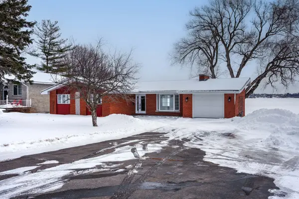 1675 County Rd 2 RD W, Prescott, ON K0E 1T0