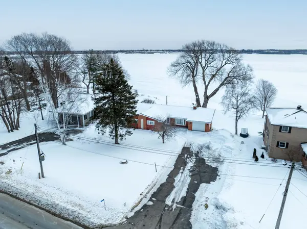 1675 County Rd 2 RD W, Prescott, ON K0E 1T0