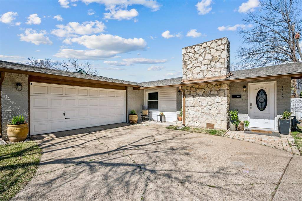 1115 Edwards Court N, Irving, TX 75062