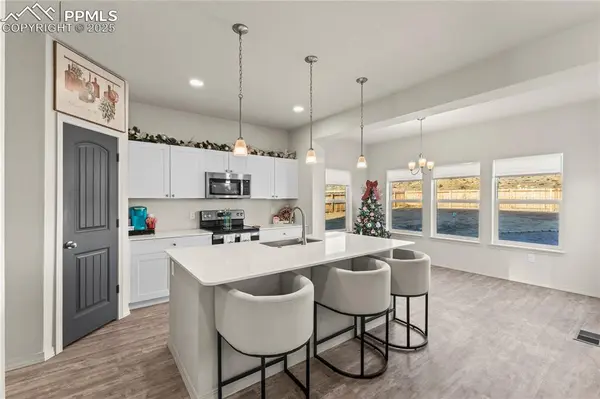 1334 N Will Rogers DR, Pueblo, CO 81007