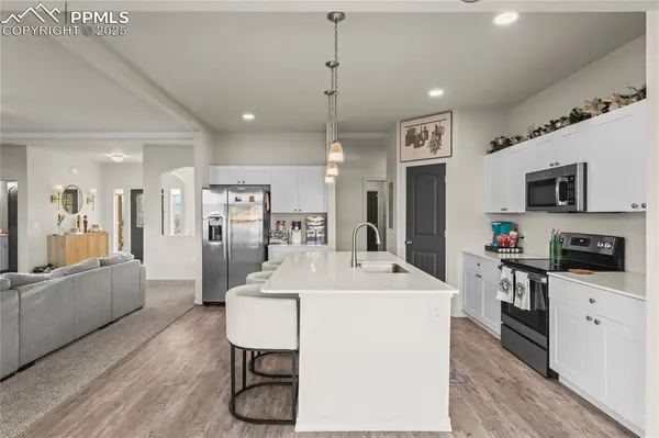 1334 N Will Rogers DR, Pueblo, CO 81007