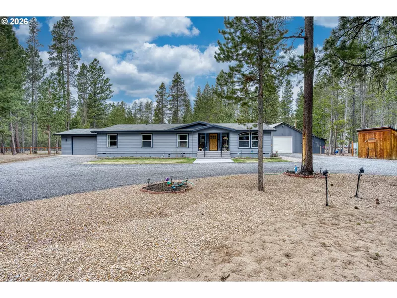 53315 HOLIDAY DR, La Pine, OR 97739