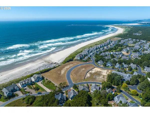 SW Cupola PL #7000, South Beach, OR 97366