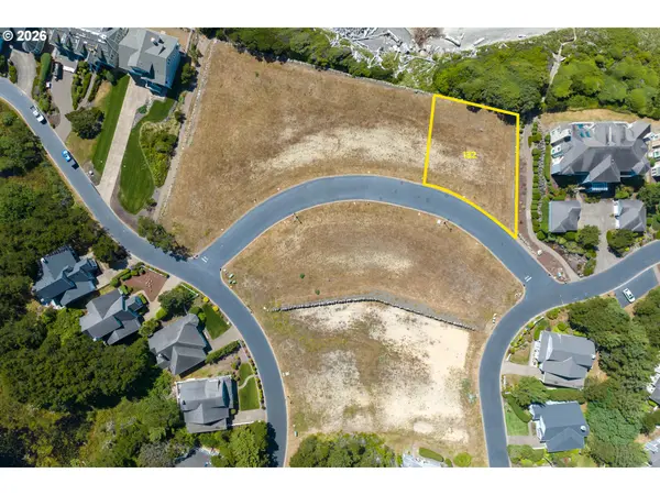 SW Cupola PL #132, South Beach, OR 97366