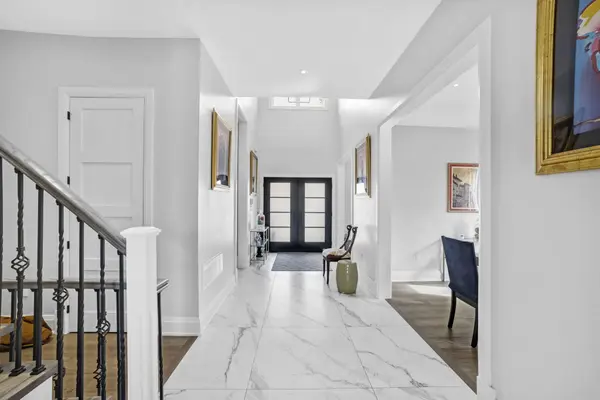 458 Third Line, Oakville, ON L6L 4A5