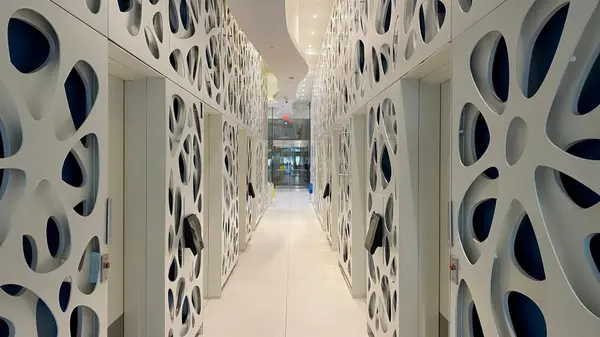 1 Bloor ST E #1701, Toronto C08, ON M4W 0A8