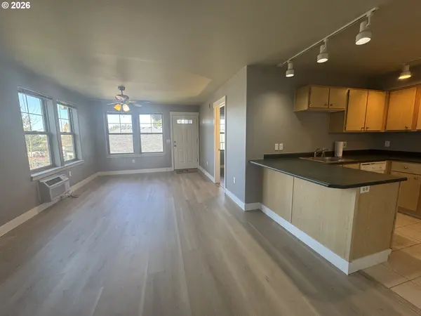 737 NE 99TH AVE #24, Portland, OR 97220