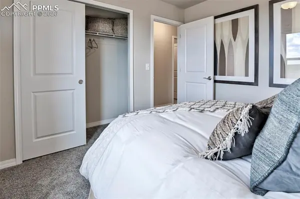 8594 Blue Feather LOOP, Colorado Springs, CO 80908