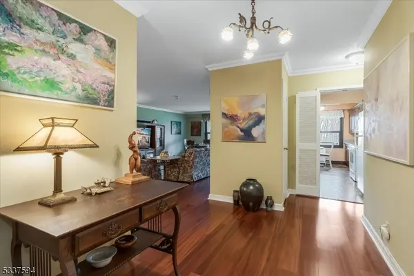 2 Claridge Dr #1NE, Verona Twp., NJ 07044