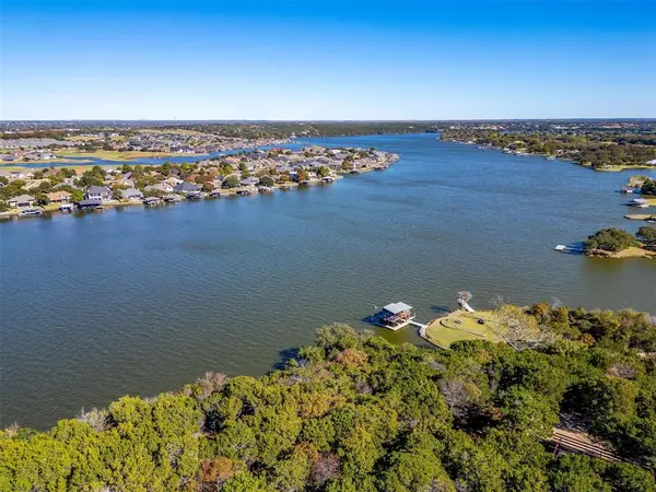 1220 Sleepy Water Court, Granbury, TX 76048