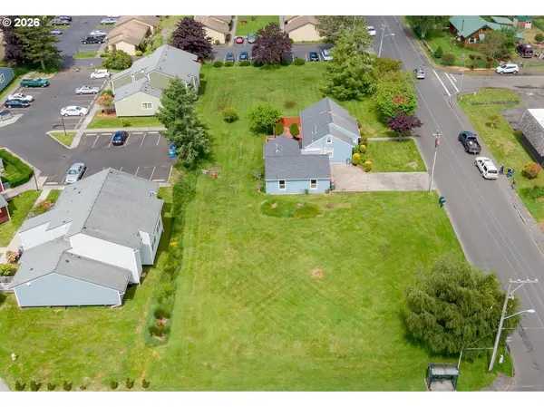 135 SW 2ND ST, Warrenton, OR 97146