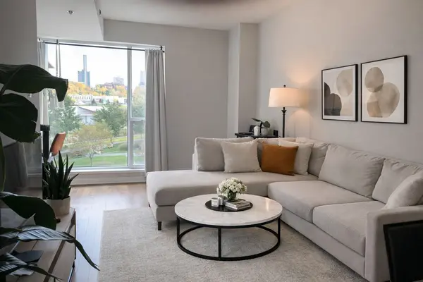 300A Lett ST #206, West Centre Town, ON K1R 0A8